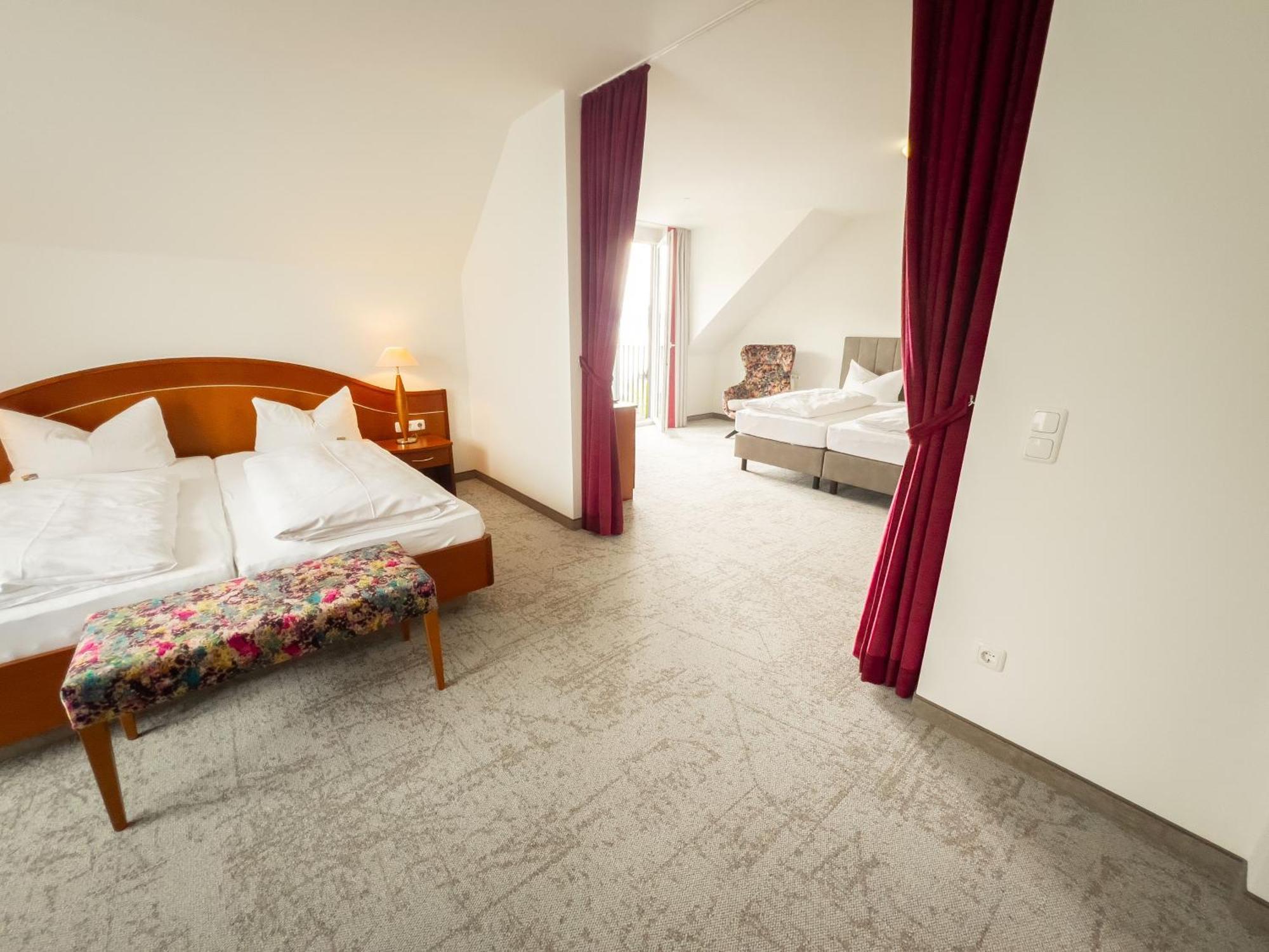 Hotel Rosmarin Bodman-Ludwigshafen Extérieur photo