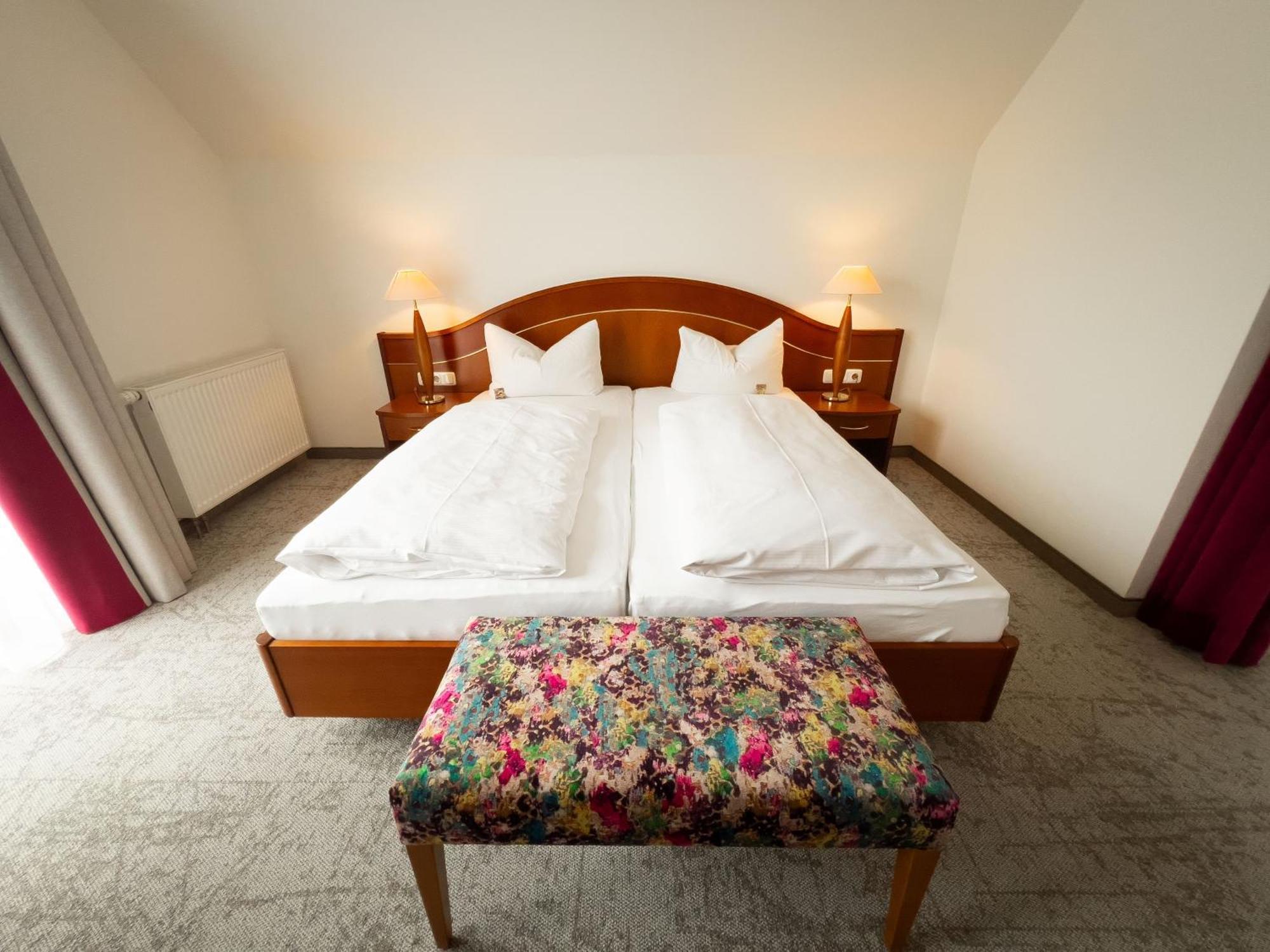 Hotel Rosmarin Bodman-Ludwigshafen Extérieur photo